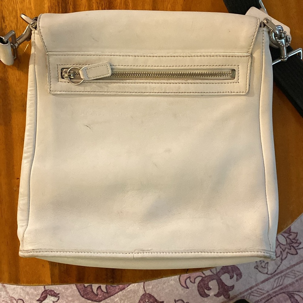 Vintage Coach White Leather Crossbody Adj. Purse - Picture 11 of 15